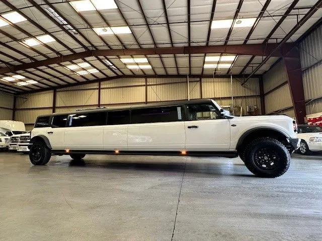 13 Passenger Bronco Limo with Jet Door for limo rental in Fresno County, CA 13 Passenger Bronco Limo with Jet Door for limo rental in Fresno County, CA