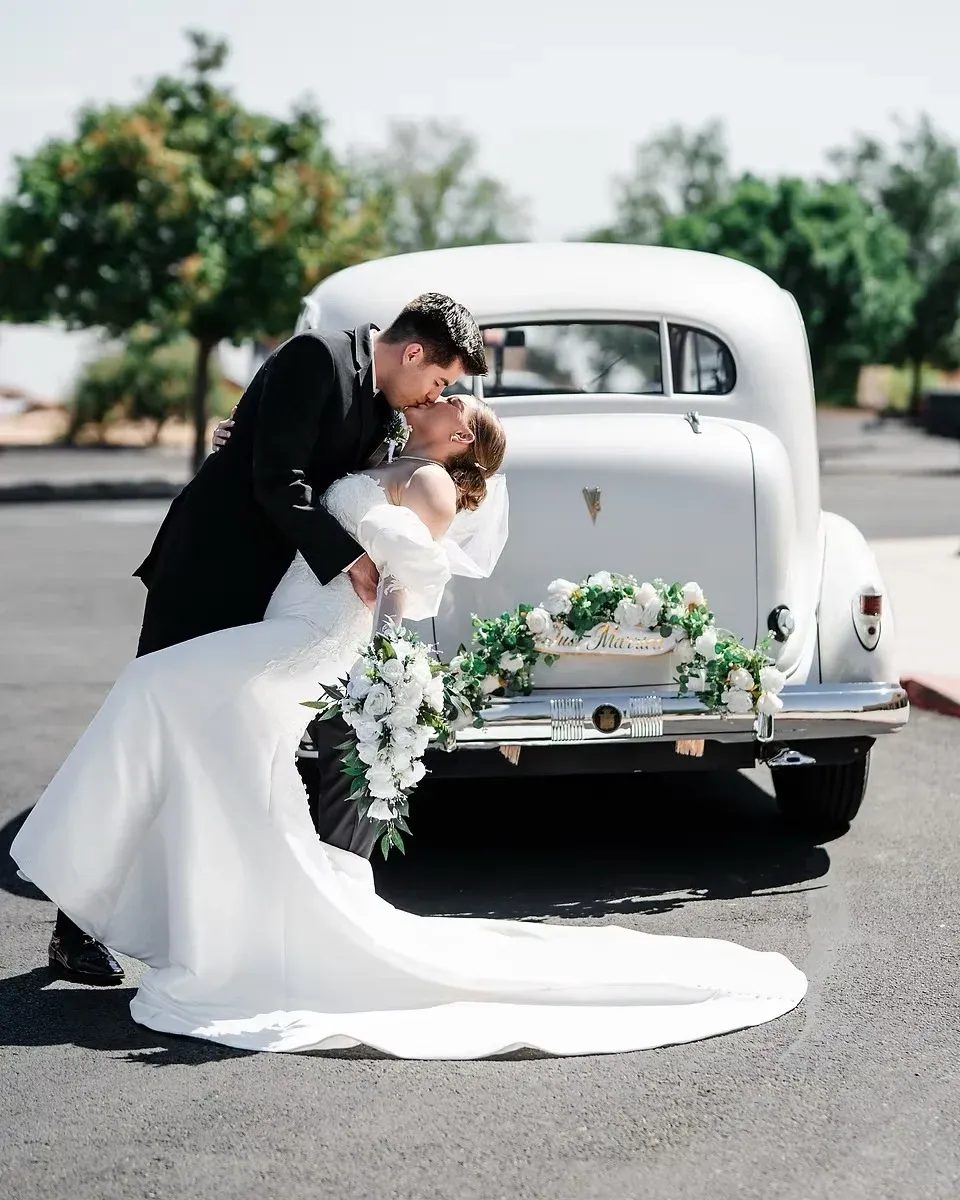 White 1937 Cadillac Fleetwood Series 70, photo 6 for classic car rental in Fresno, CA