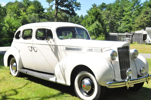 1939 Packard exterior with running boards for wedding car rental 1939 Packard exterior with running boards for wedding car rental