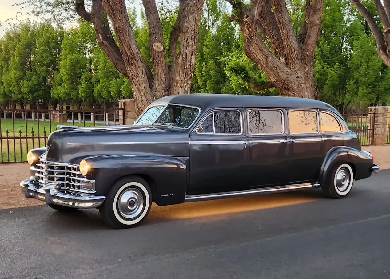 White 1946 Cadillac Airport Limousine, photo 2 for limo rental in Mohave County, AZ