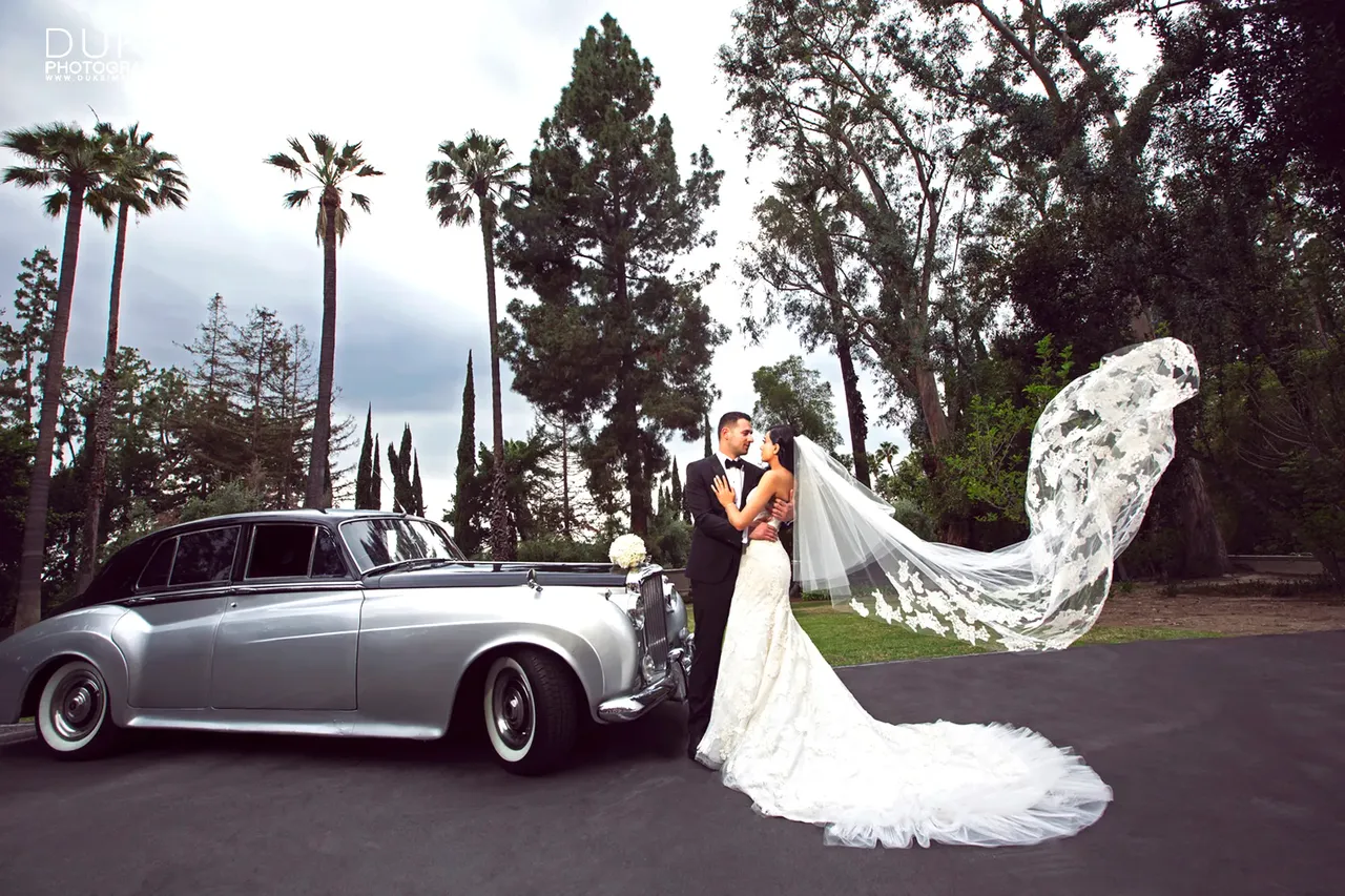 Silver 1957 Bentley SI exterior, photo 5 for classic car rental