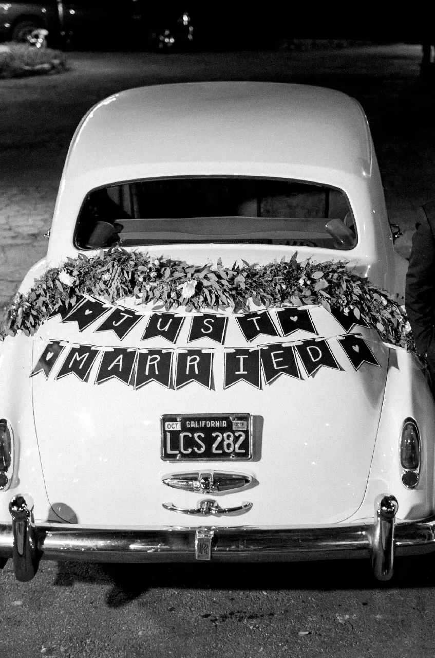 White 1960 Rolls-Royce Silver Cloud II exterior, photo 8 for wedding car rental in Los Angeles County, CA White 1960 Rolls-Royce Silver Cloud II exterior, photo 8 for wedding car rental in Los Angeles County, CA