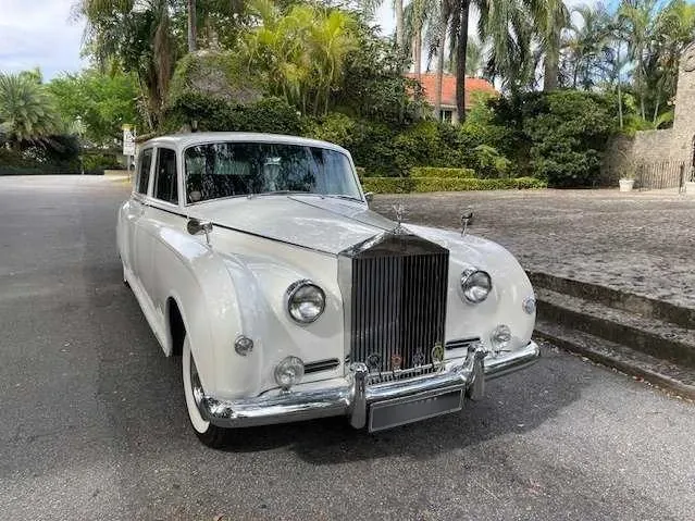 1961 Rolls-Royce Phantom White for wedding car rental