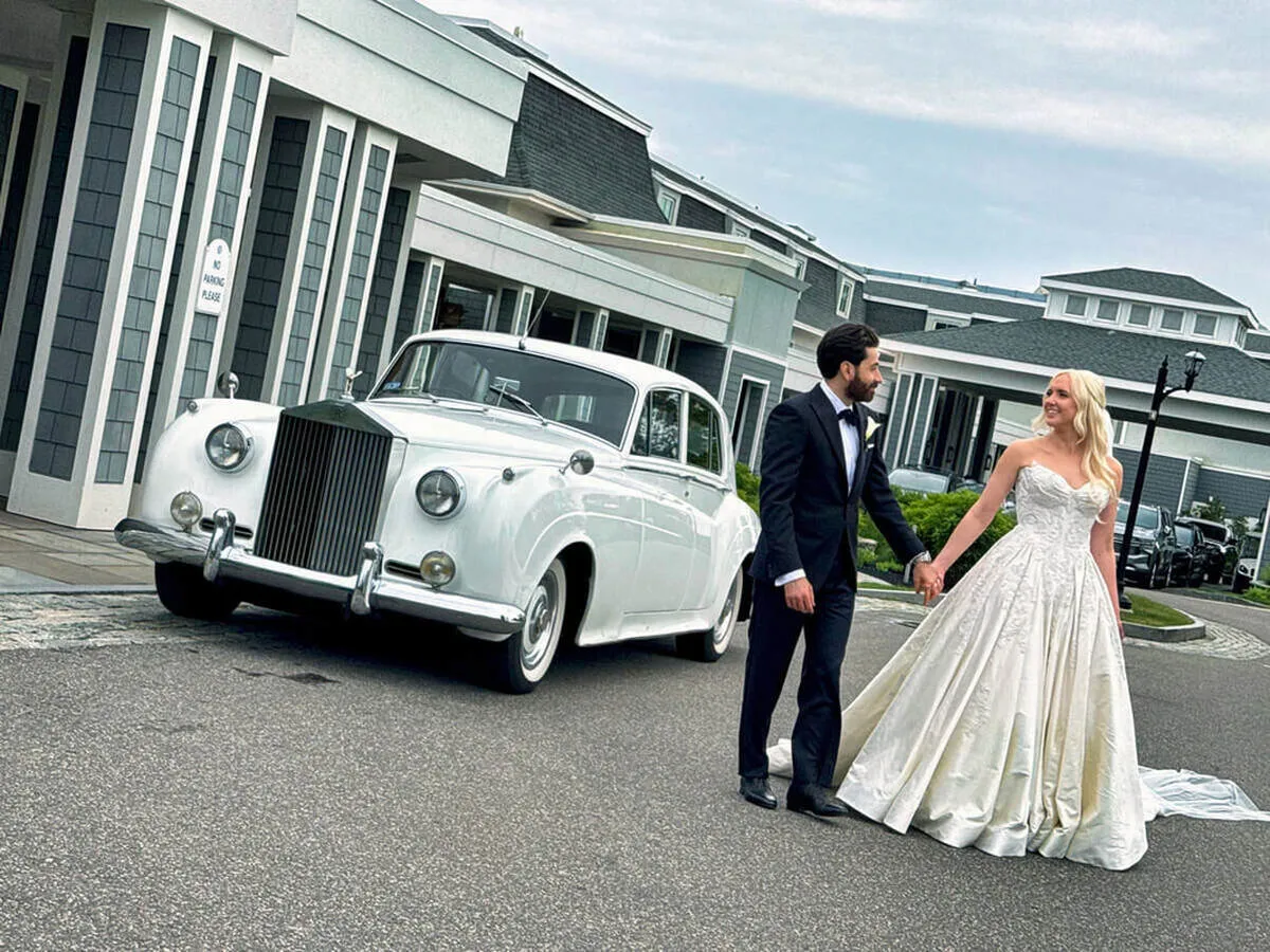 1961 Rolls-Royce Silver Cloud exterior for wedding car rental 1961 Rolls-Royce Silver Cloud exterior for wedding car rental