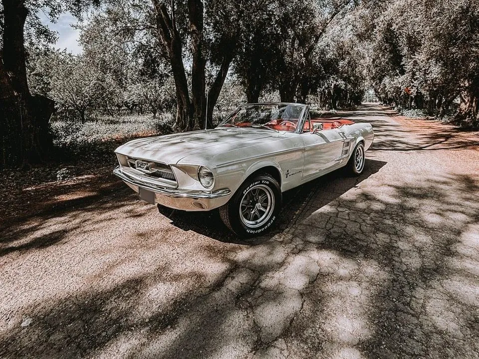 1967 Ford Mustang Convertible for wedding car rental