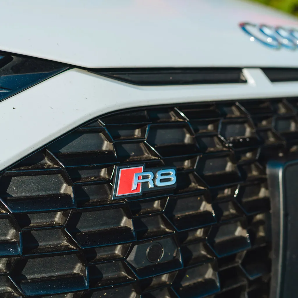 Silver 2022 Audi R8 V10 Spyder Iblis, photo 4 for sports car rental