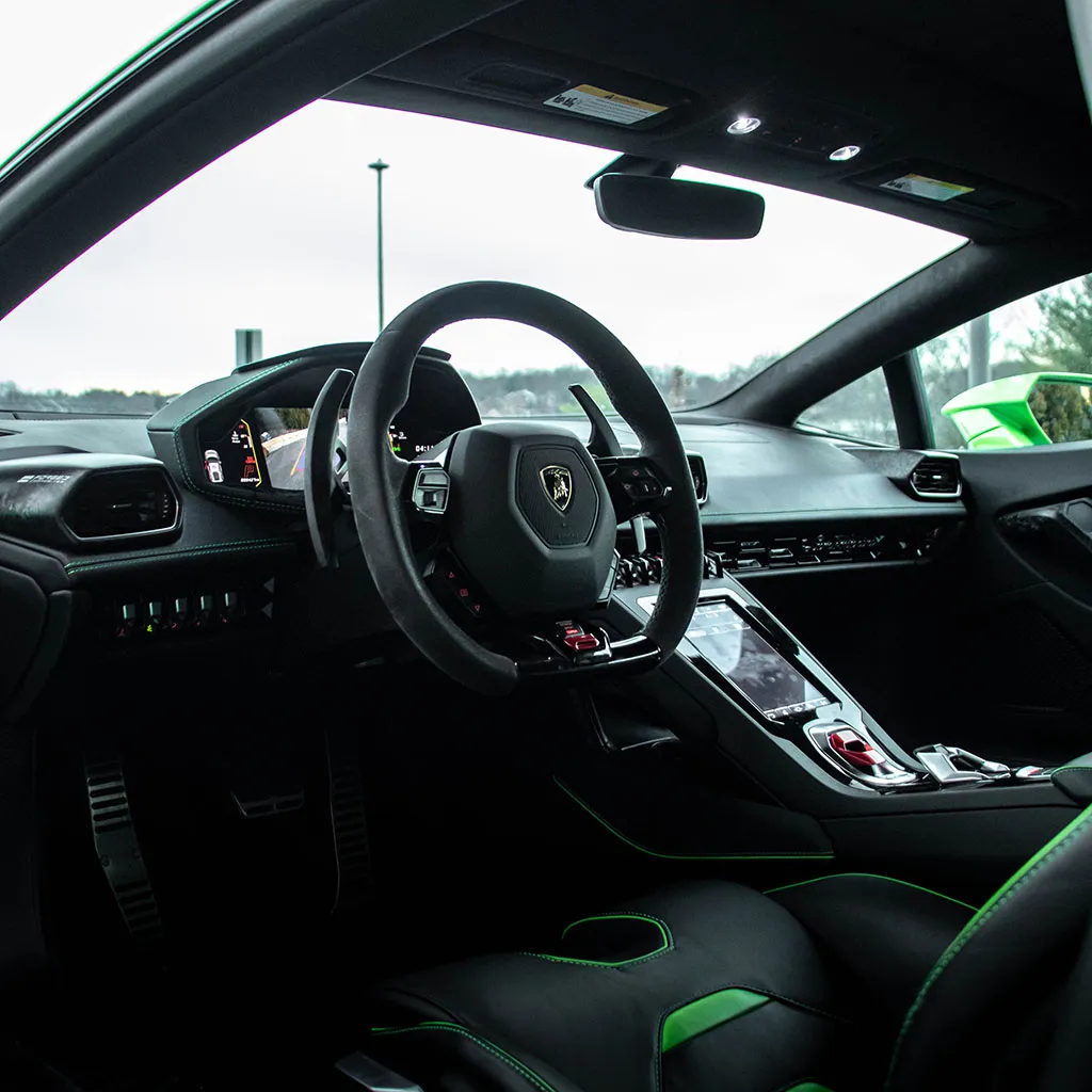 Green 2022 Lamborghini Huracan EVO Verde Mantis, photo 5 for exotic car rental