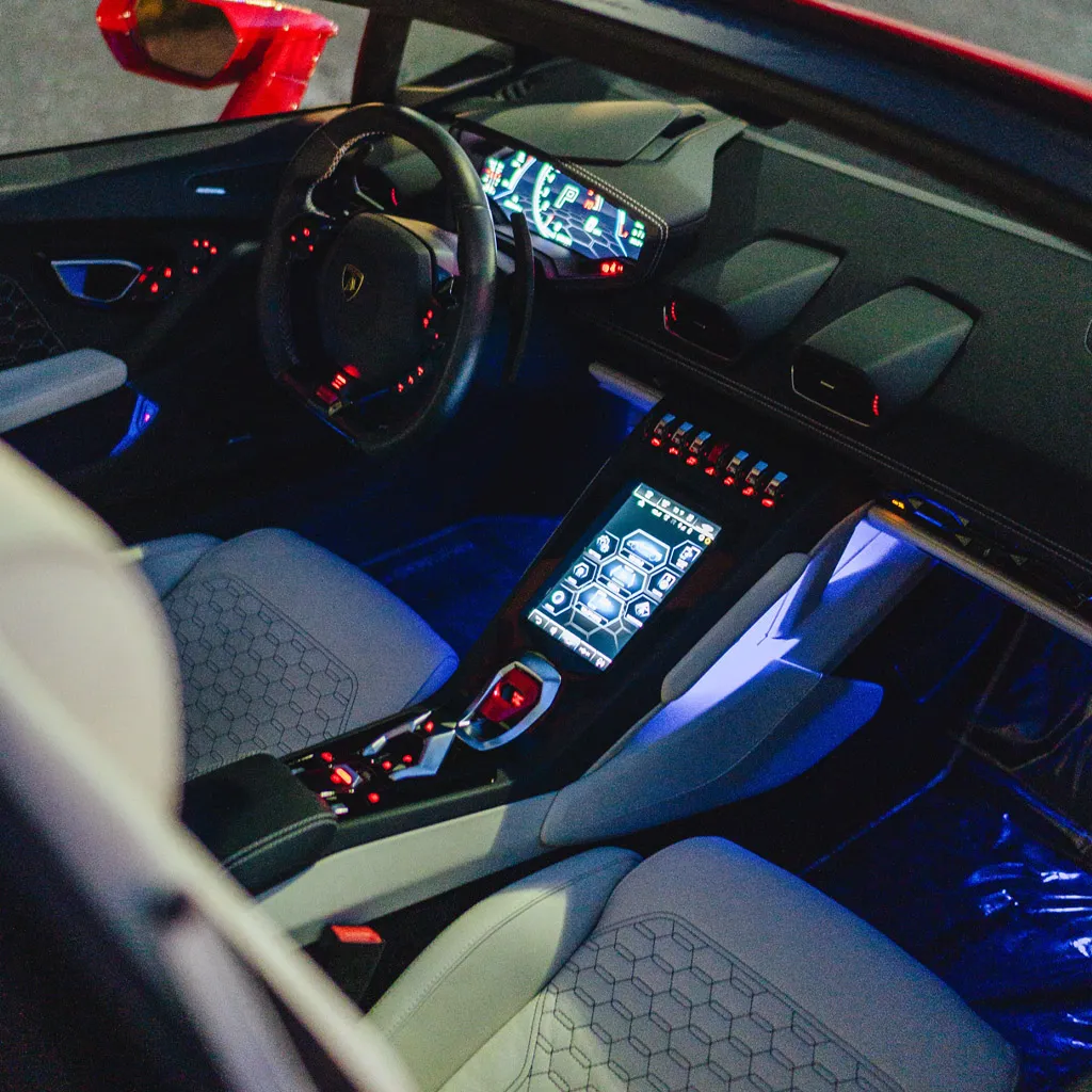 Red 2023 Lamborghini Huracan EVO Spyder, photo 10 for exotic car rental in Rockville, MD Red 2023 Lamborghini Huracan EVO Spyder, photo 10 for exotic car rental in Rockville, MD