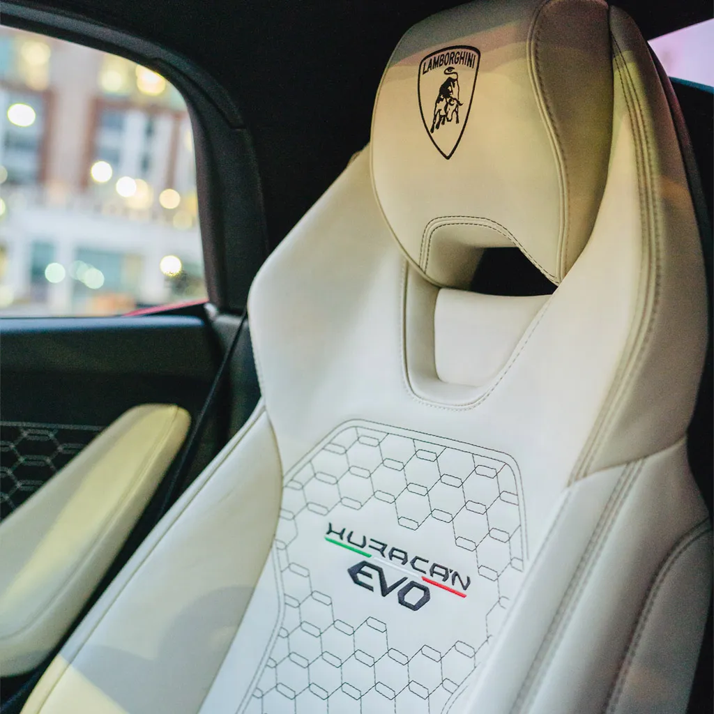 Red 2023 Lamborghini Huracan EVO SPYDER Fully Loaded, photo 2 for exotic car rental