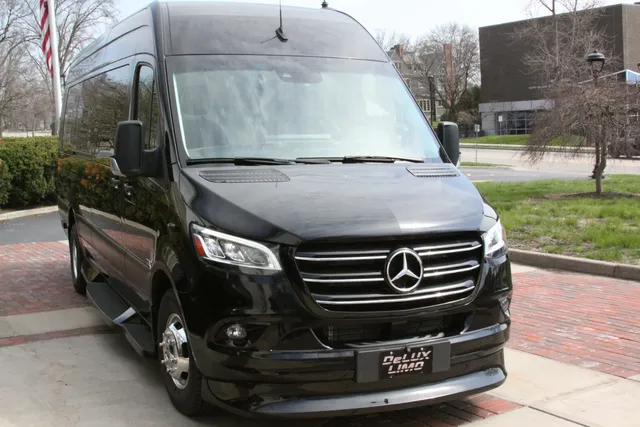 Black 2024 Mercedes-Benz SPrinter, photo 2 for mini coach rental in Fort Gratiot, MI