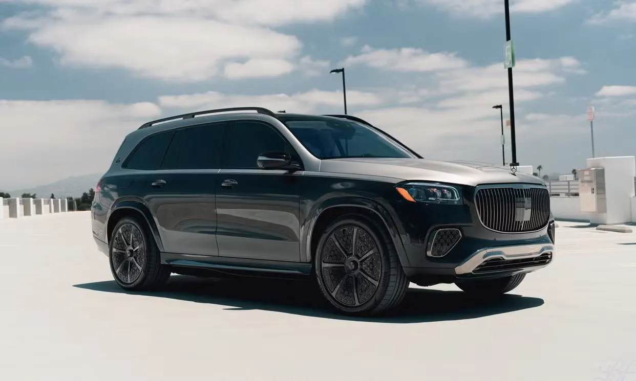 2025 Maybach GLS 600 - Mercedes Benz, photo 3 for airport transfers in Dolan Springs, AZ