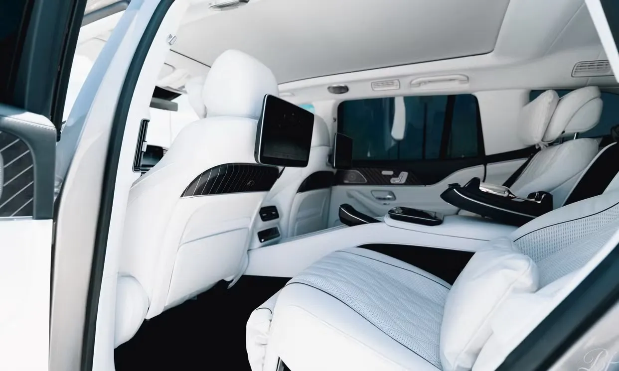 2025 Maybach GLS 600 - Mercedes Benz, photo 4 for airport transfers in Dolan Springs, AZ