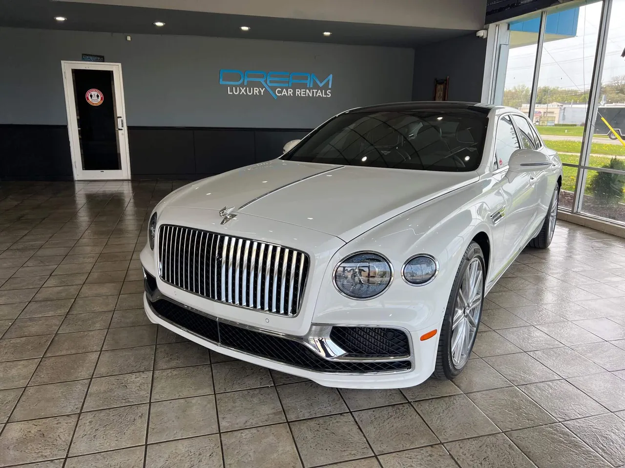Bentley Flying Spur 2023