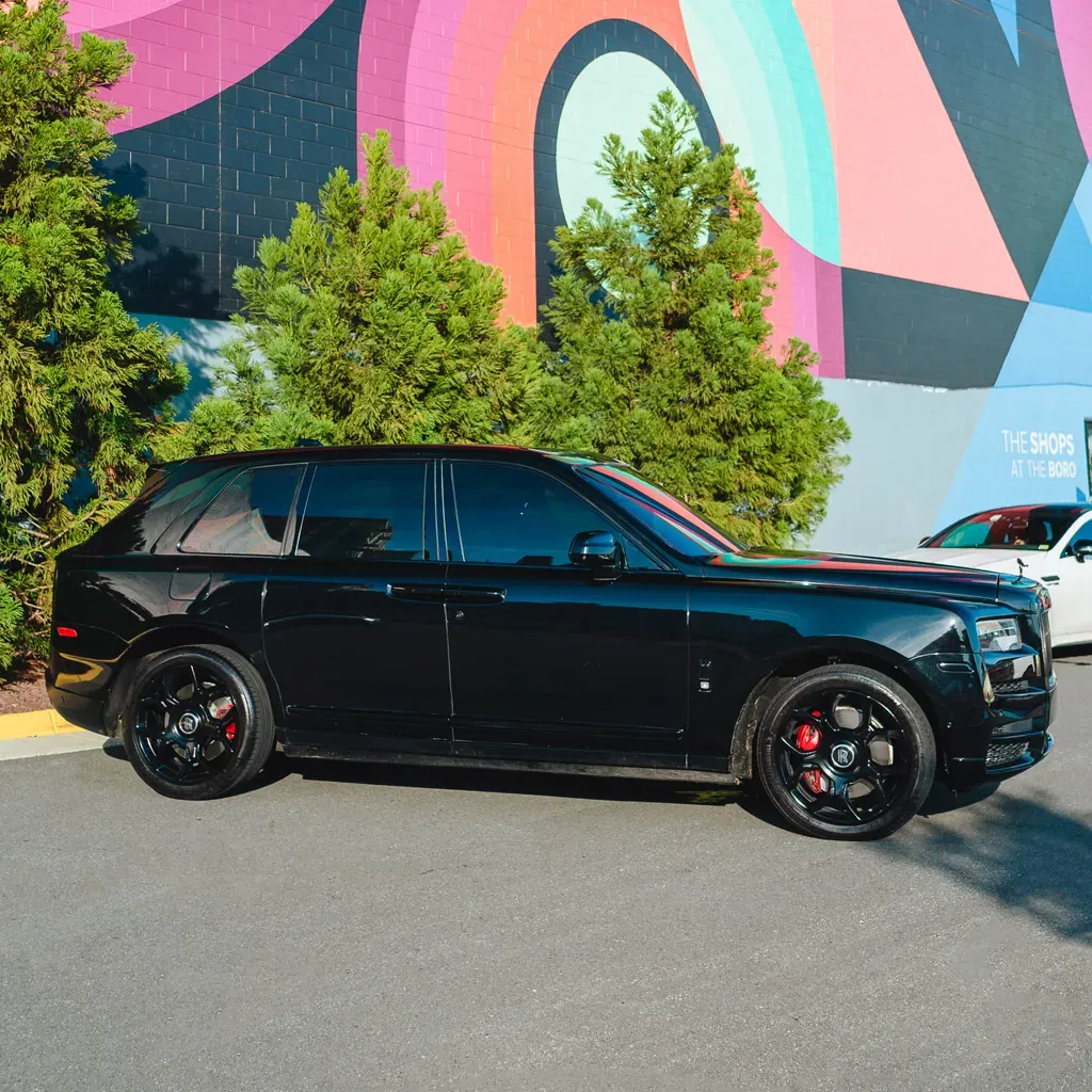 Black Badge Rolls-Royce Cullinan Diamond Xirralic, photo 10 for rolls royce phantom rental in Rockville, MD Black Badge Rolls-Royce Cullinan Diamond Xirralic, photo 10 for rolls royce phantom rental in Rockville, MD