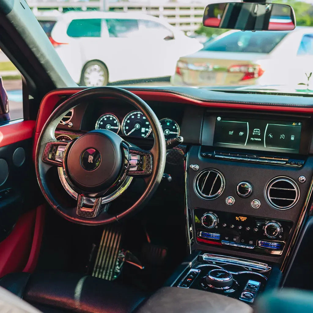 Black Badge Rolls-Royce Cullinan Diamond Xirralic, photo 11 for rolls royce phantom rental in Rockville, MD Black Badge Rolls-Royce Cullinan Diamond Xirralic, photo 11 for rolls royce phantom rental in Rockville, MD