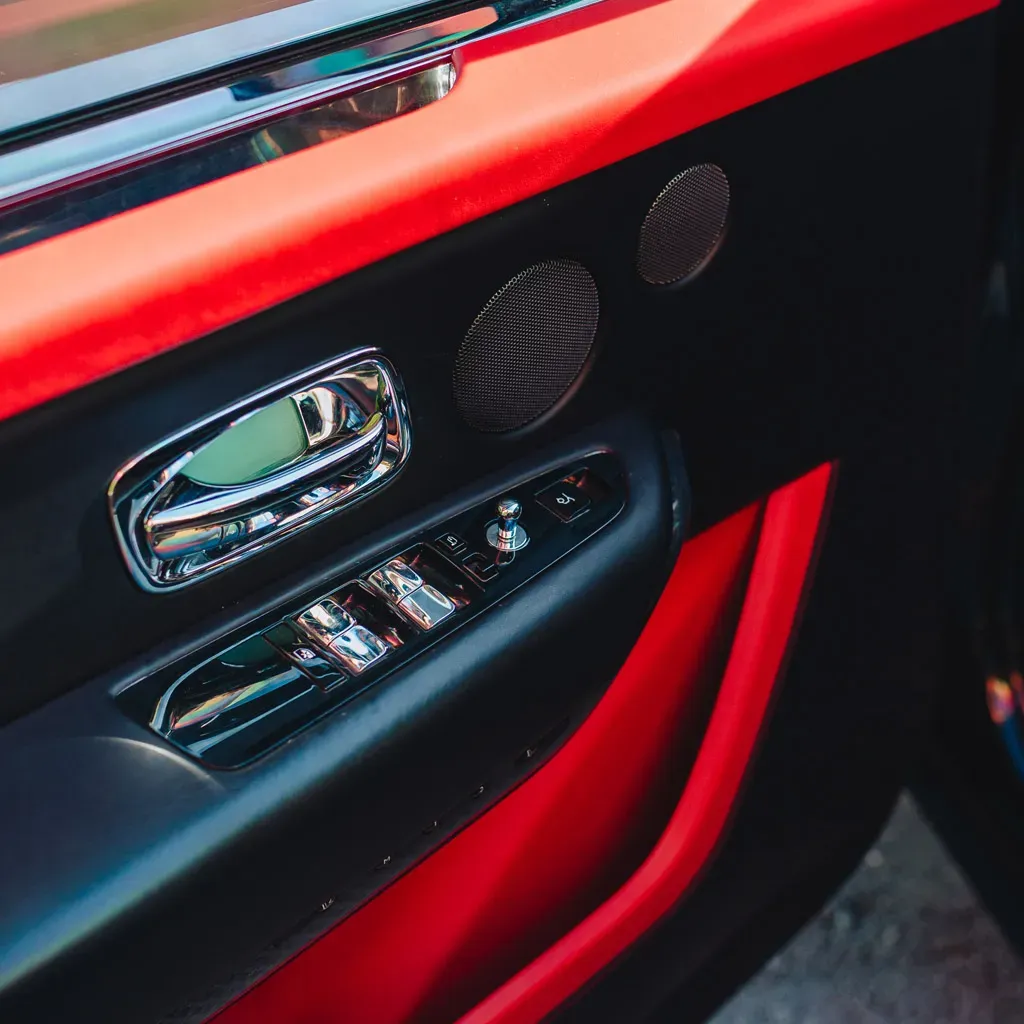 Black Badge Rolls-Royce Cullinan Diamond Xirralic, photo 7 for rolls royce phantom rental in Rockville, MD Black Badge Rolls-Royce Cullinan Diamond Xirralic, photo 7 for rolls royce phantom rental in Rockville, MD