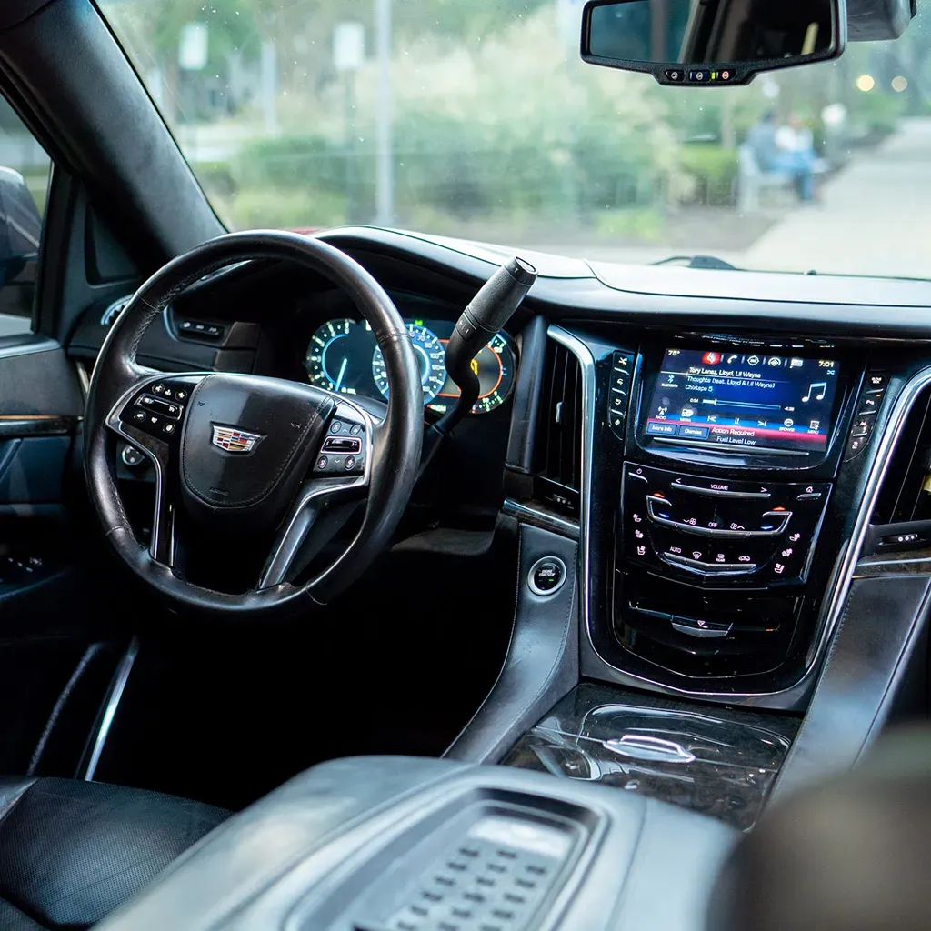 Black Cadillac Escalade Platinum, photo 2 for airport transfers Black Cadillac Escalade Platinum, photo 2 for airport transfers