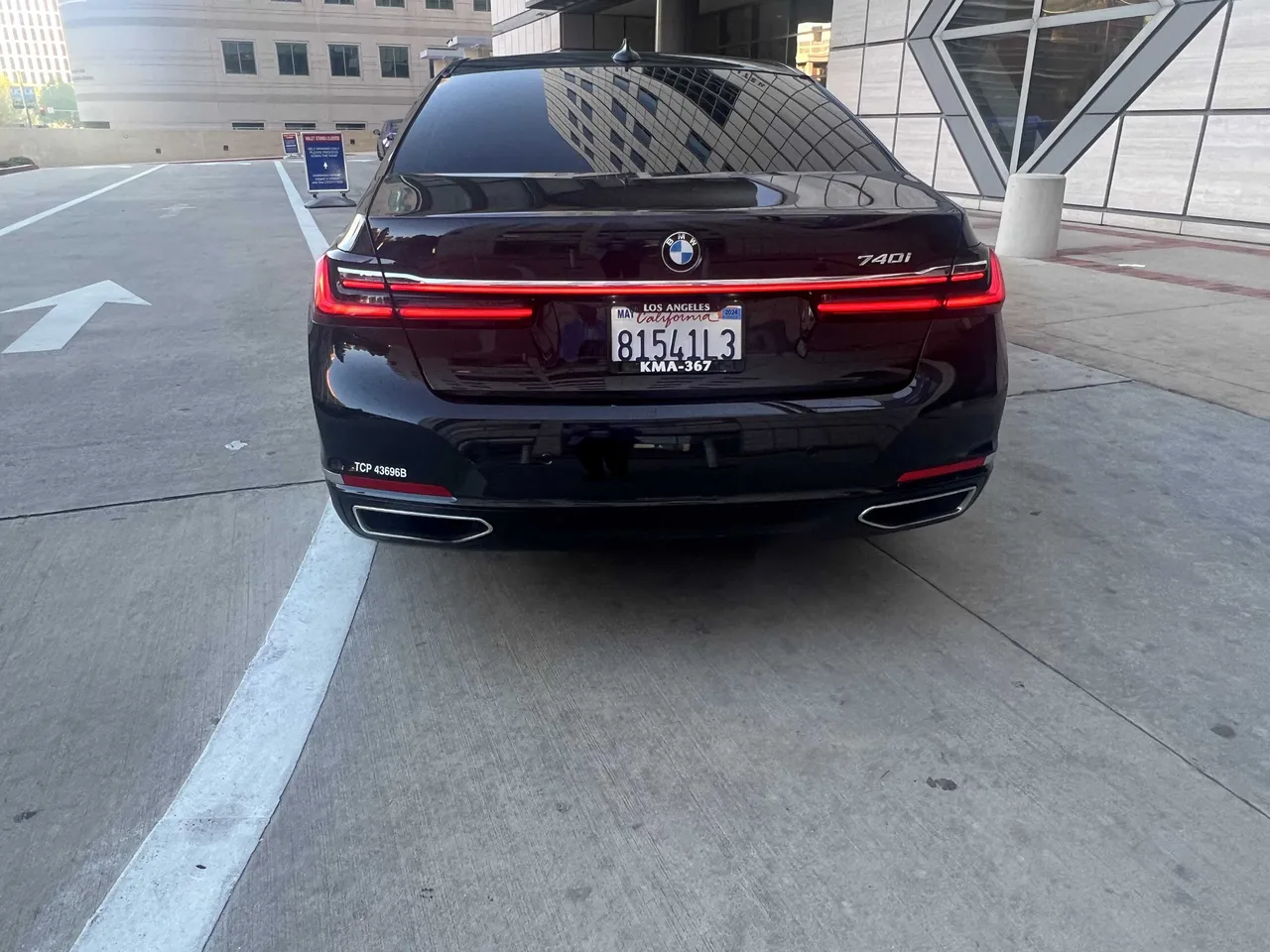 Black BMW 740i, photo 2 for sedan rental in Petrified Forest Natl Pk, AZ
