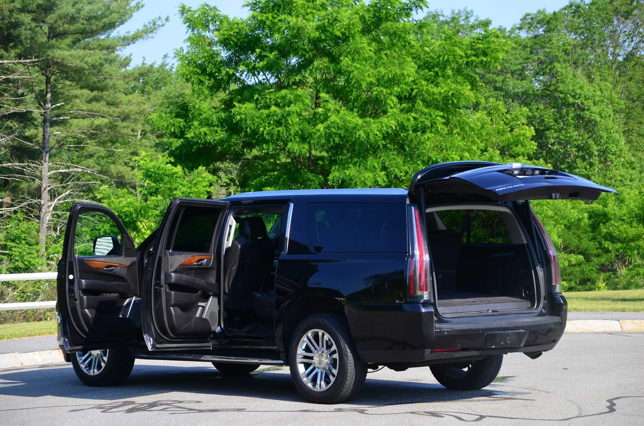 Black Cadillac Escalade exterior, photo 5 for airport transfers Black Cadillac Escalade exterior, photo 5 for airport transfers