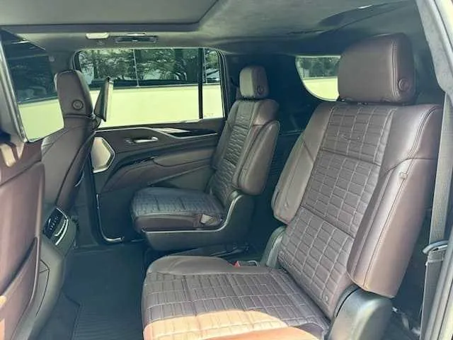 Cadillac Escalade interior with captain's chairs, photo 2 for airport transfers Cadillac Escalade interior with captain's chairs, photo 2 for airport transfers