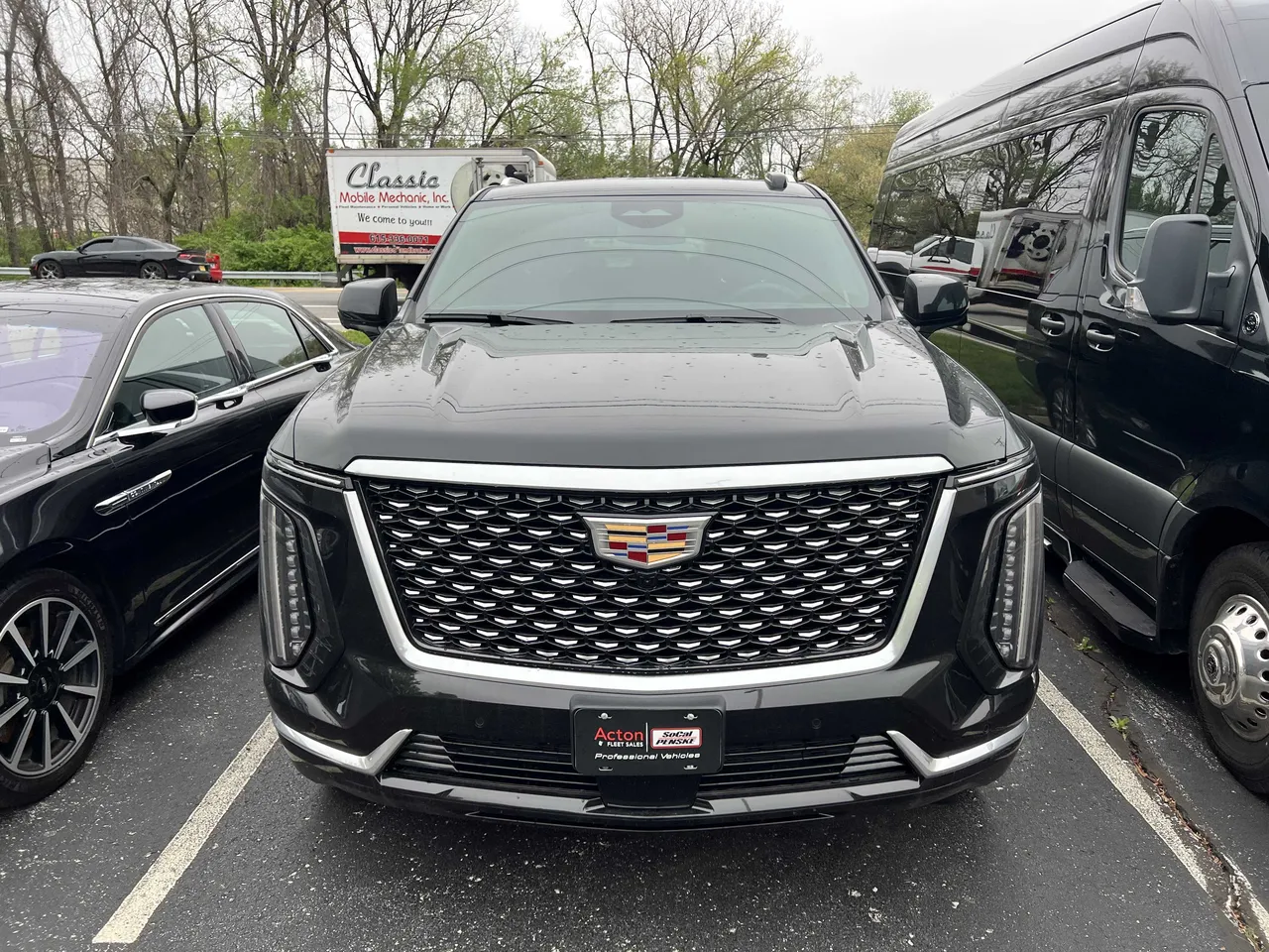 Black Cadillac Escalade '25 for cadillac escalade limo in Nashville, TN