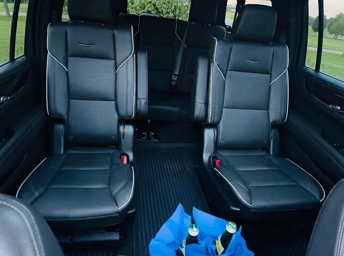 Black Cadillac Escalade, photo 7 for black car service in Devon, PA Black Cadillac Escalade, photo 7 for black car service in Devon, PA