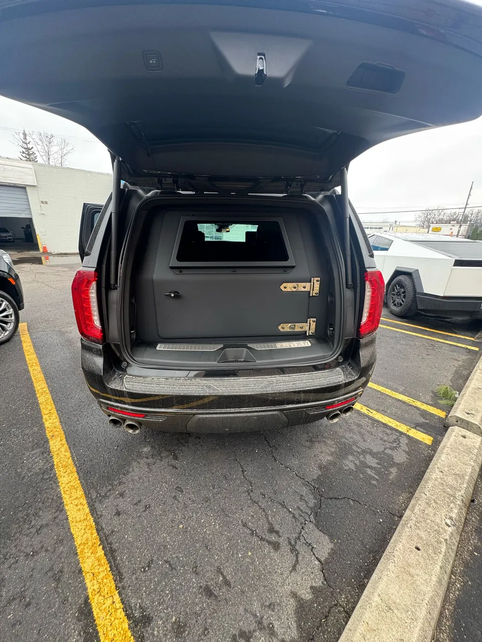 Black Cadillac Escalade — Advertised Armored Rental, photo 5 for airport transfers