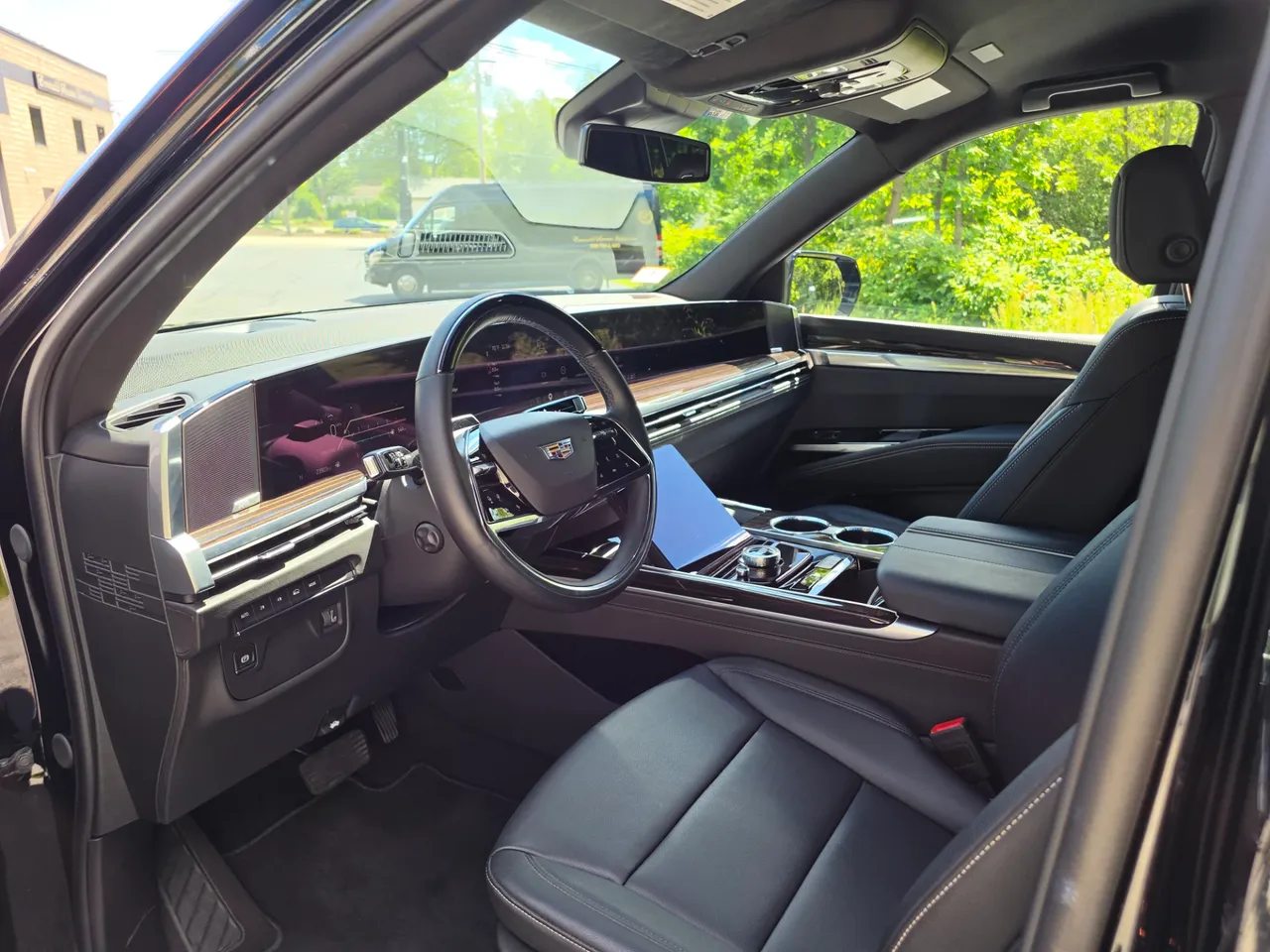 Black 6 Passenger Cadillac Escalade ESV, photo 5 for airport transfers