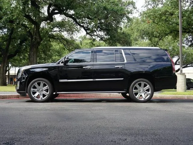 Cadillac Escalade ESV Luxury SUV, photo 2 for airport transfers