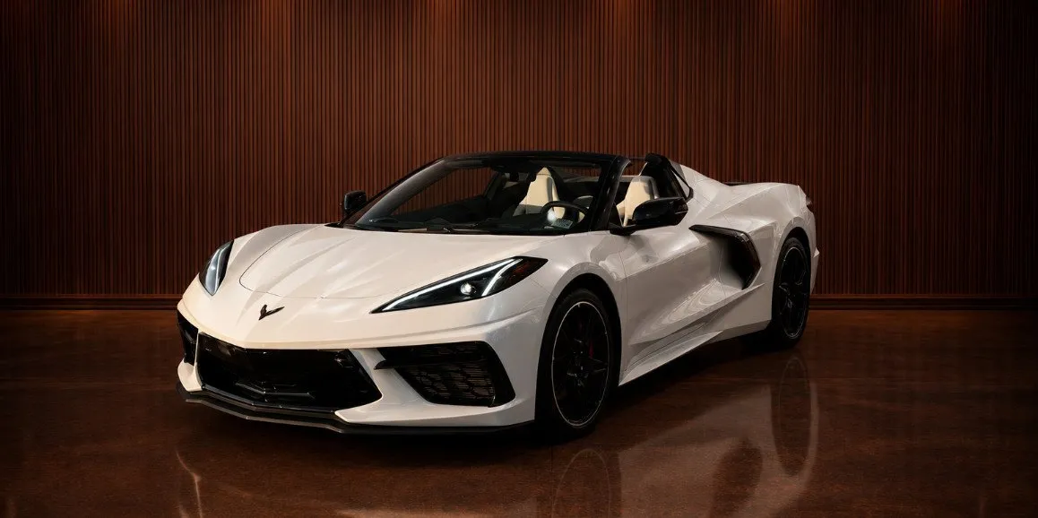White Chevrolet Corvette