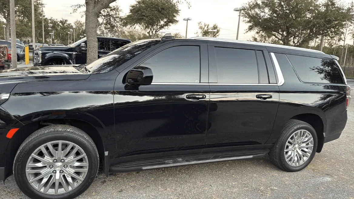 Black Chevrolet Suburban, photo 2 for airport transfers Black Chevrolet Suburban, photo 2 for airport transfers