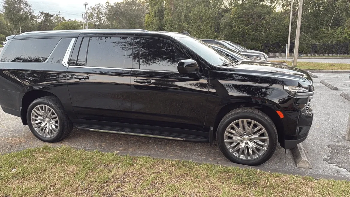 Black Chevrolet Suburban, photo 3 for airport transfers Black Chevrolet Suburban, photo 3 for airport transfers