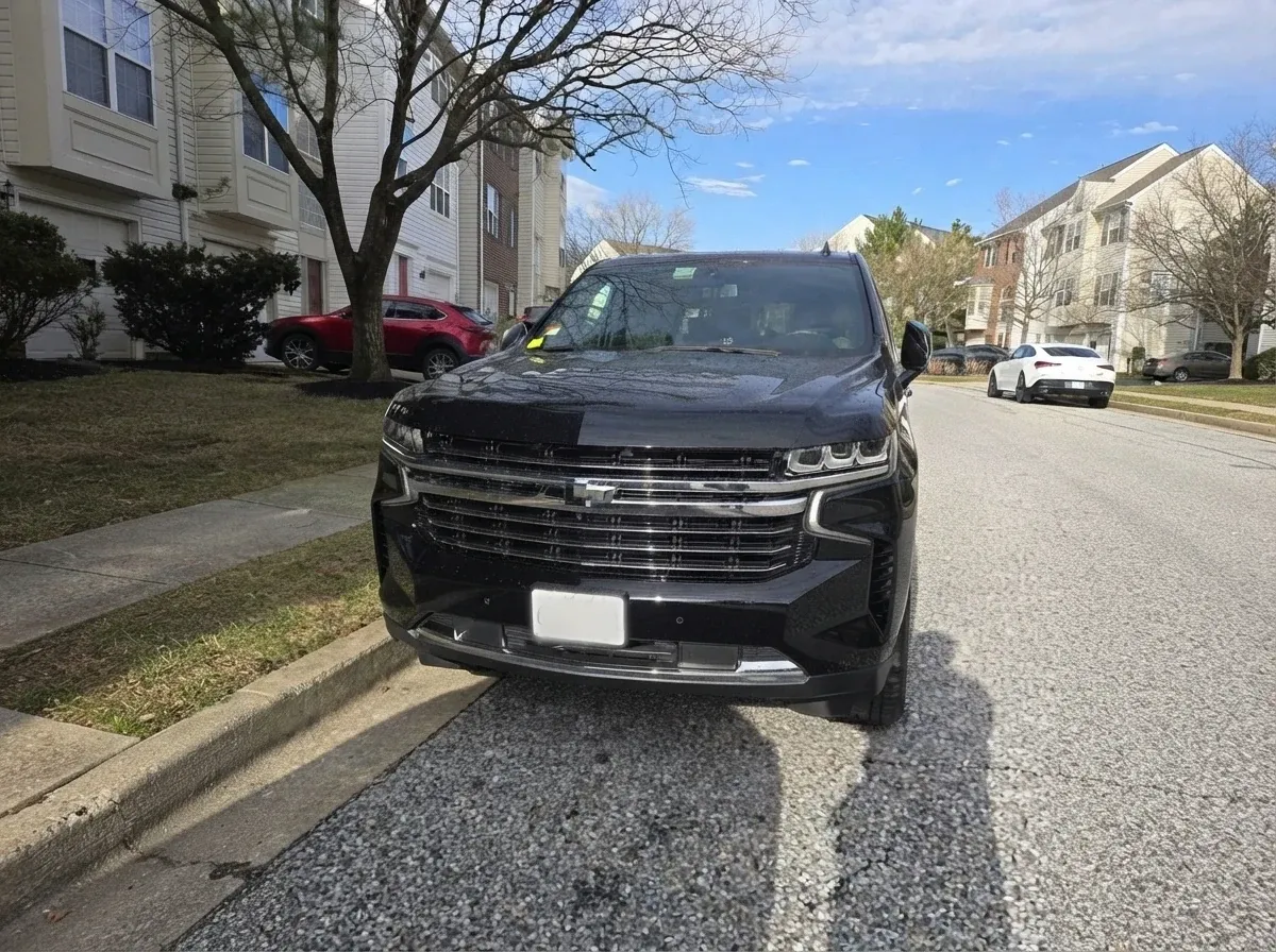 Black Chevrolet Suburban for airport transfers Black Chevrolet Suburban for airport transfers