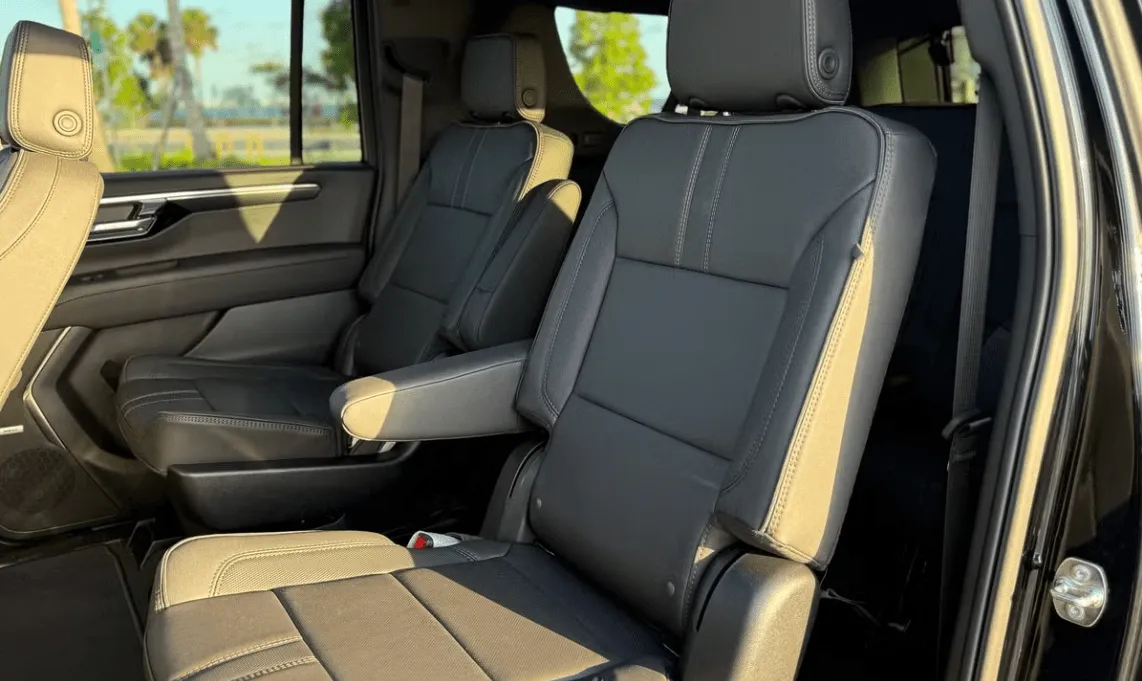 Black Chevrolet Suburban, photo 2 for airport transfers in Neptune Beach, FL