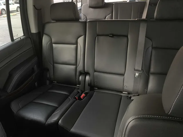 Chevrolet Suburban LT Bench Seats interior for chauffeur car rental in Carroll County, TN Chevrolet Suburban LT Bench Seats interior for chauffeur car rental in Carroll County, TN