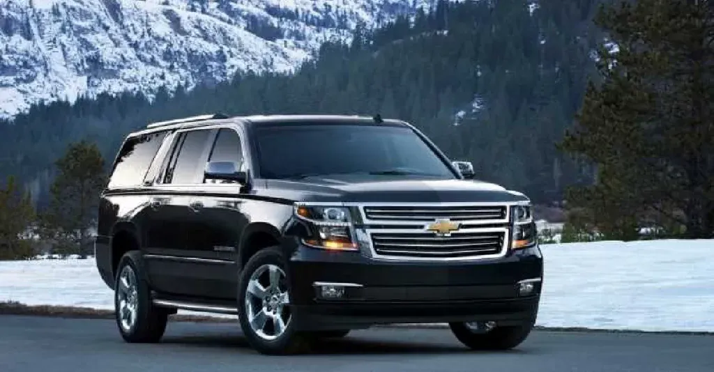 Black Chevrolet Suburban for black car service in Saint Louis, MO Black Chevrolet Suburban for black car service in Saint Louis, MO