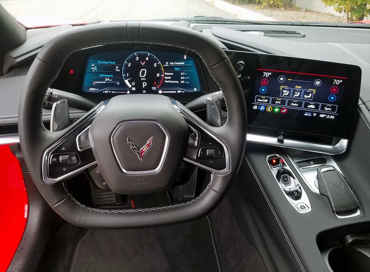 Red Corvette Convertible, photo 6 for sports car rental Red Corvette Convertible, photo 6 for sports car rental