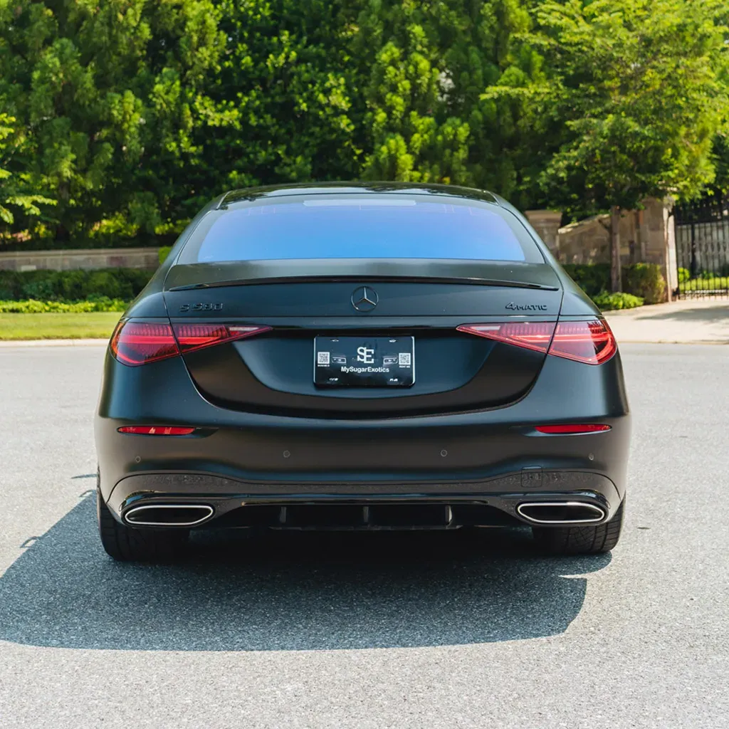 Black Designo S580 Mercedes 2023 w/ Starlight Roof, photo 4 for luxury car rental in Websterville, VT