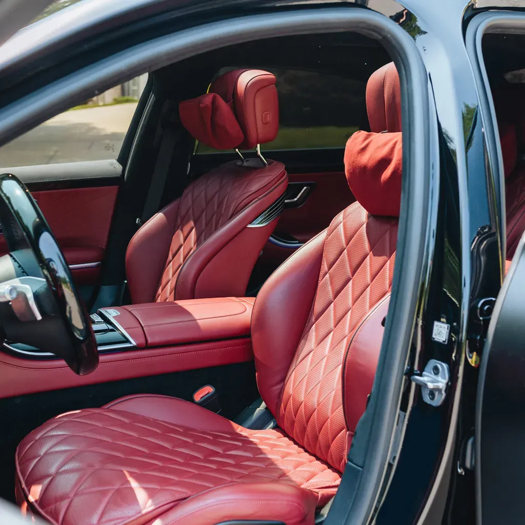 Black Designo S580 Mercedes 2023 w/ Starlight Roof, photo 5 for luxury car rental in Websterville, VT