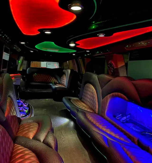 Black Escalade Limousines, photo 2 for limo rental Black Escalade Limousines, photo 2 for limo rental