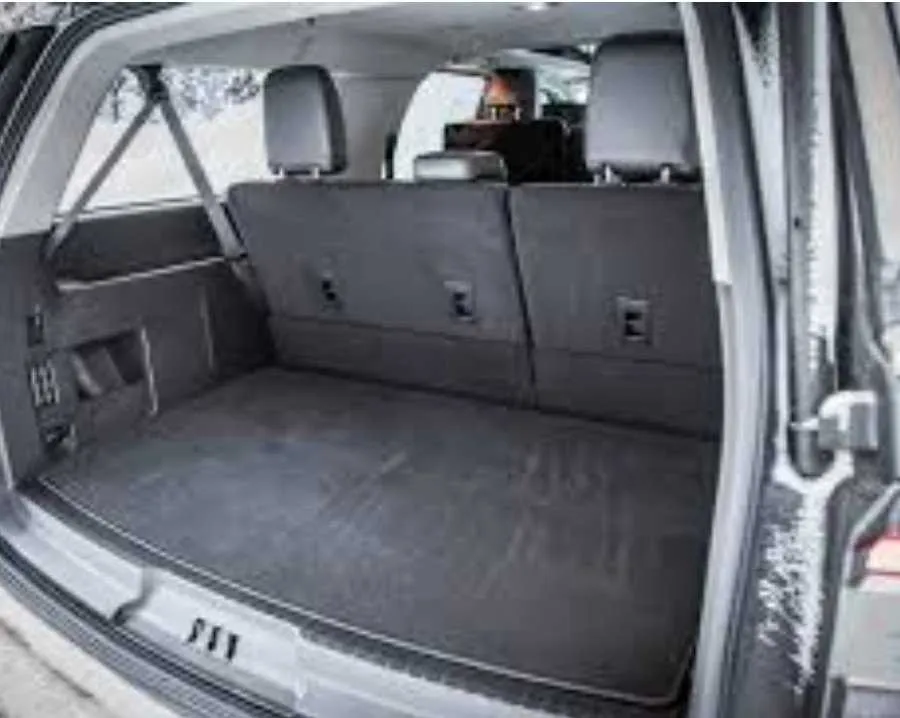 Black Expedition Max for airport transfers in Levy County, FL