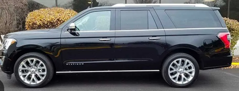 Black Ford Expedition MAX with tinted windows for airport transfers