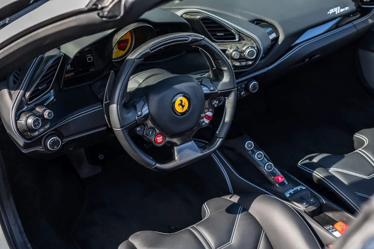 White Ferrari 488 Spider, photo 6 for sports car rental White Ferrari 488 Spider, photo 6 for sports car rental