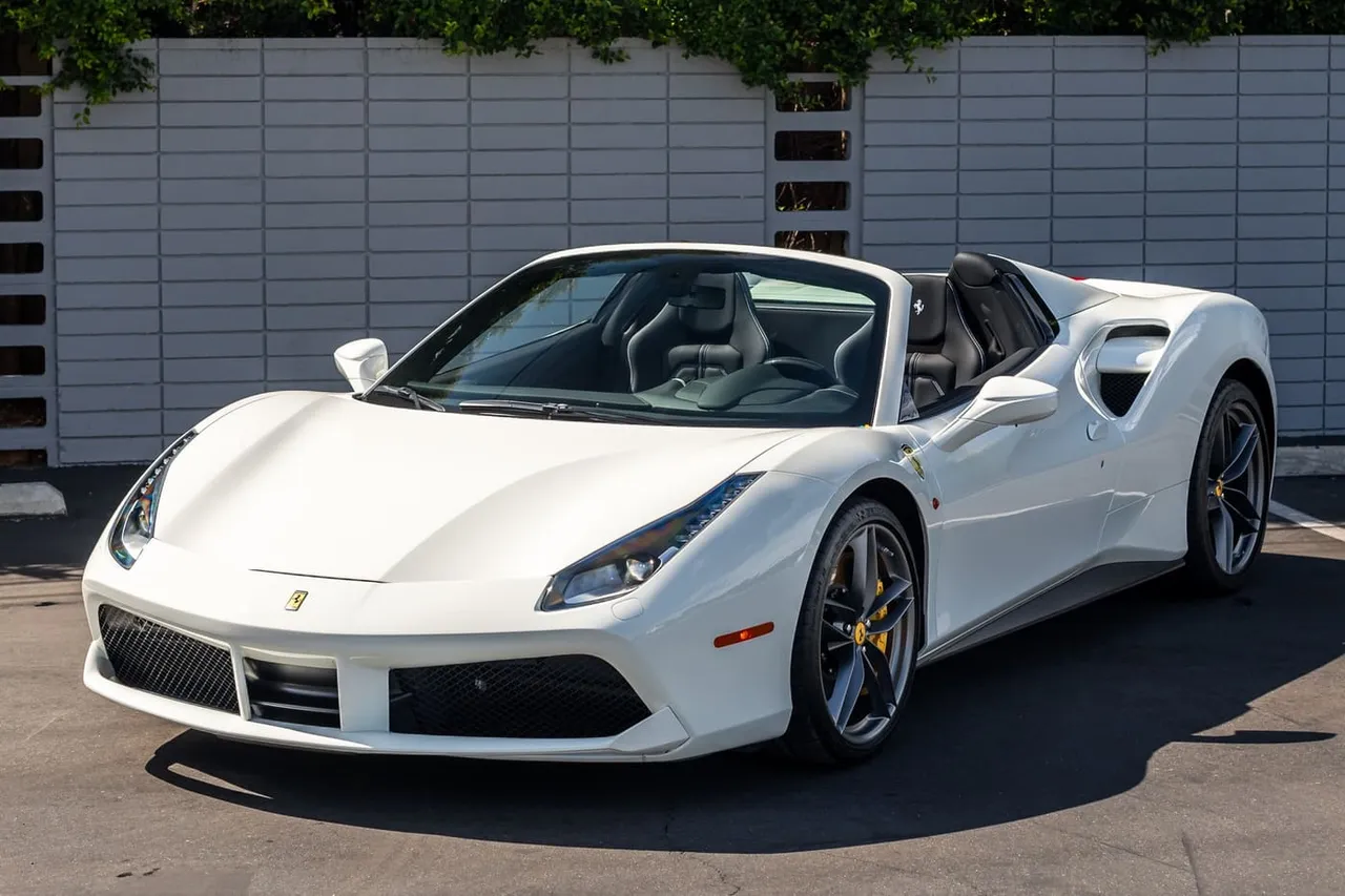White Ferrari 488 Spider, photo 2 for sports car rental White Ferrari 488 Spider, photo 2 for sports car rental