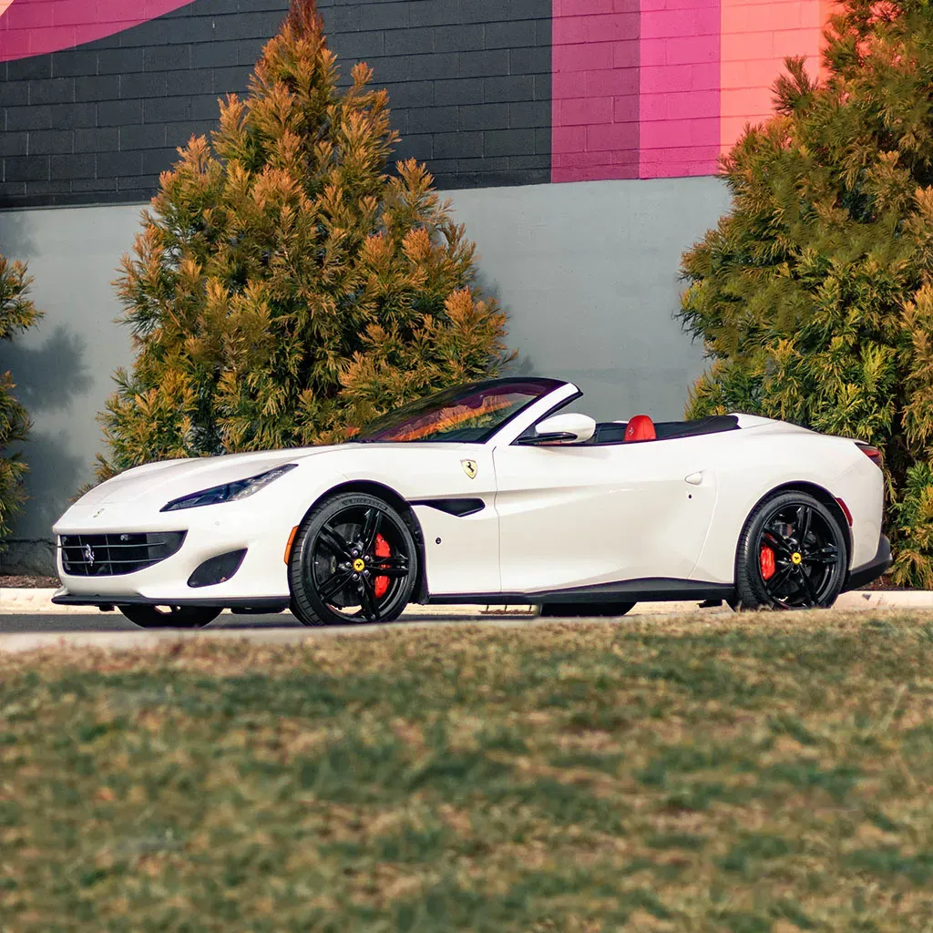 White Ferrari Portofino Bianco Avus, photo 7 for sports car rental in Rockville, MD White Ferrari Portofino Bianco Avus, photo 7 for sports car rental in Rockville, MD