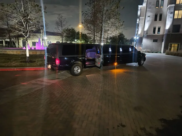 Ford Excursion Stretch Limousine for limo rental in Encino, NM