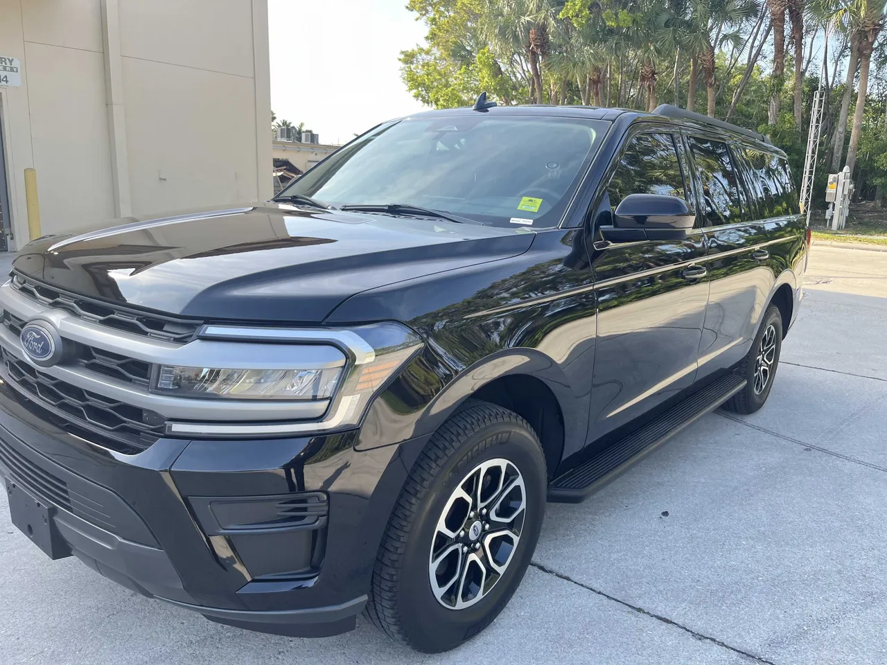 Black Ford Expedition for airport transfers in Lee County, FL