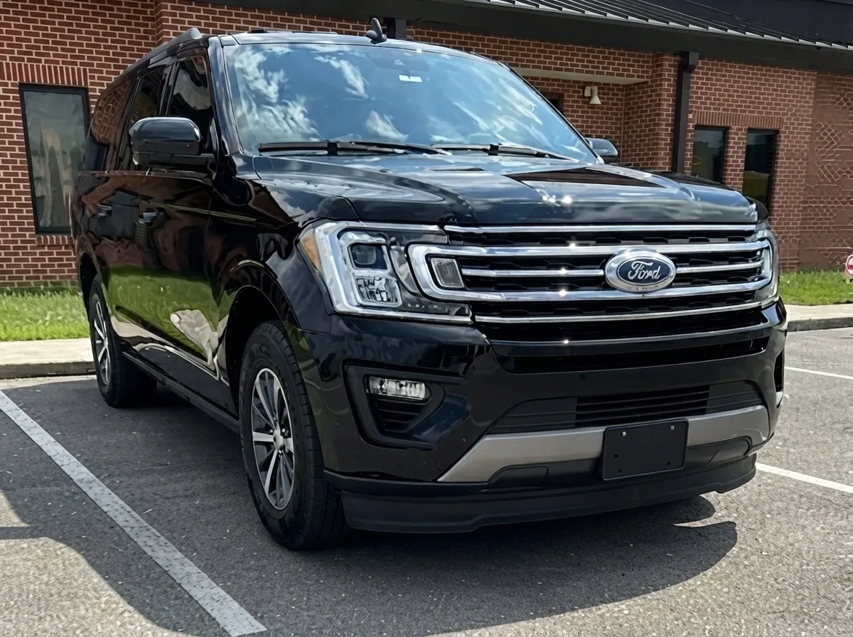 Black Ford Expedition MAX, photo 6 for airport transfers Black Ford Expedition MAX, photo 6 for airport transfers
