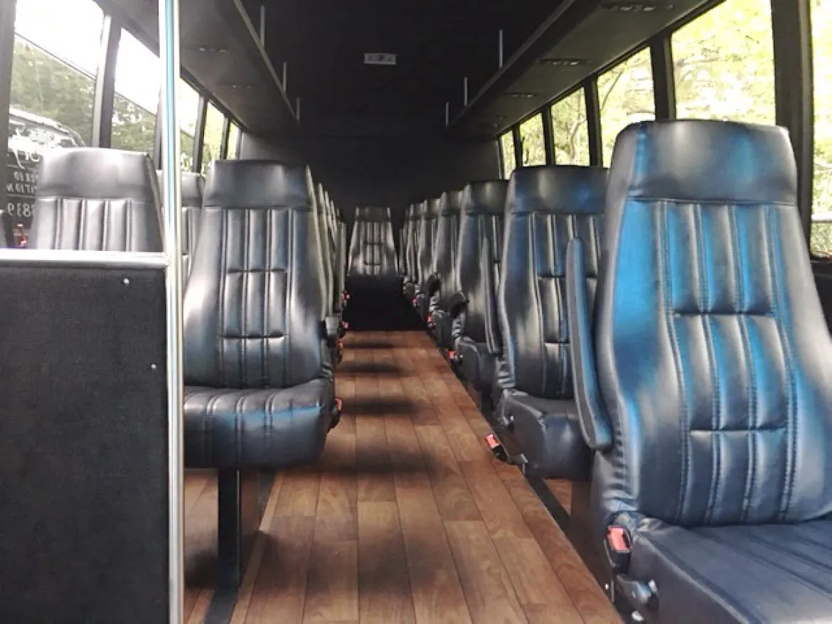 Black Ford F600 Executive VIP Shuttle Bus (32 Passengers), photo 5 for minibus rental in Arizona