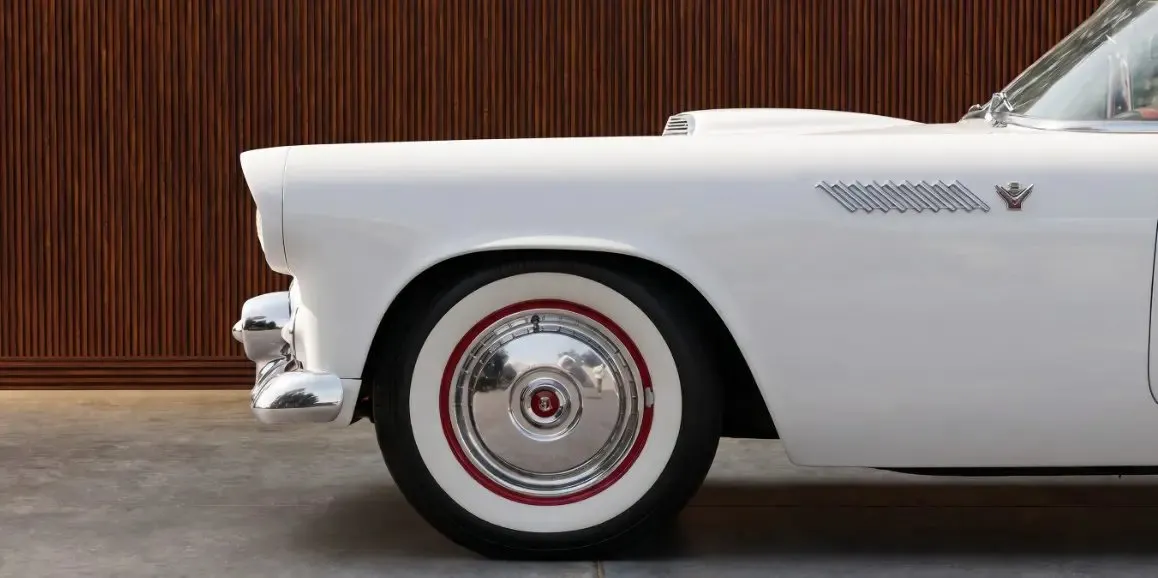 White Ford Thunderbird, photo 3 for wedding car rental in York County, PA